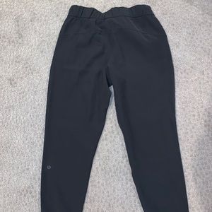 Lululemon On the Fly Joggger